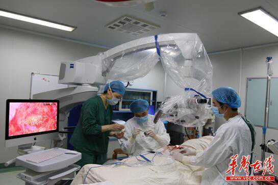 湖南首例显微取精试管婴儿诞生 圆无精子症患者生育梦