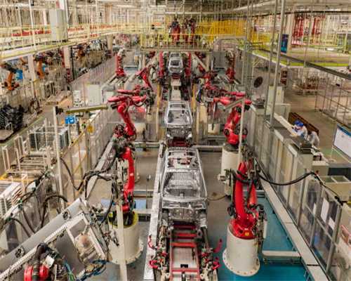 美国首例机器人给人做肝移植手术，患者术后一个月可轻松行走